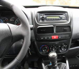 RAMKA NAWIGACJI OPEL COMBO D 2011-2018 10 CALI