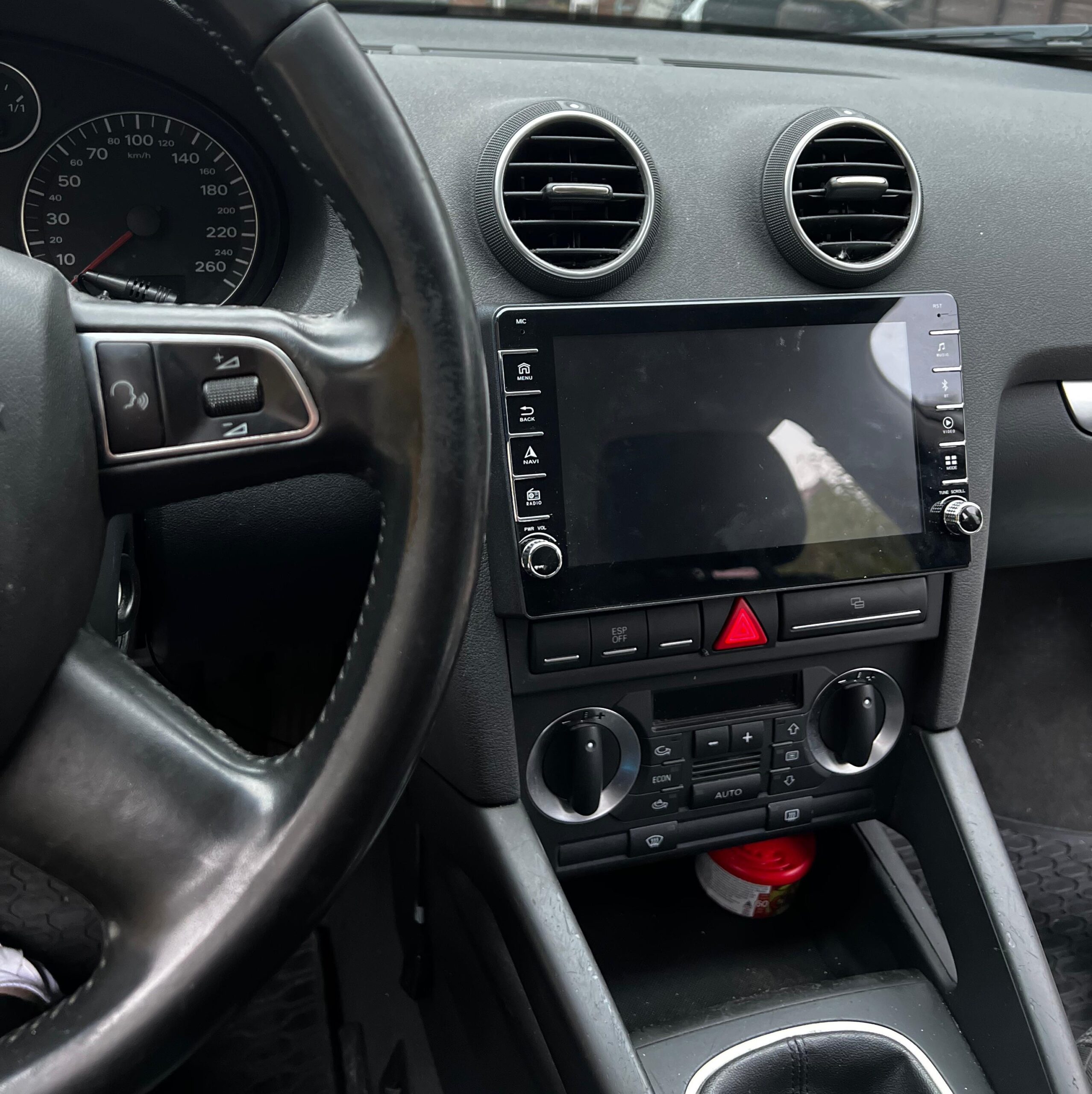 Radionawigacja Android zamontowana w samochodzie Audi